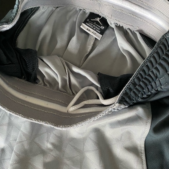 Like new mens Jordan shorts size Small - Picture 6 of 7